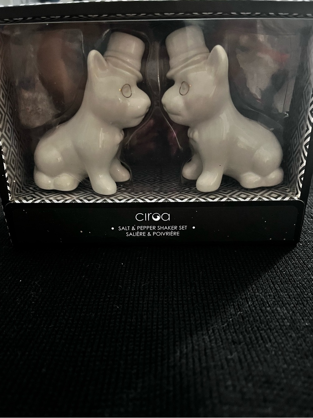 CIROA White Ceramic Dog Salt & Pepper Shaker Set NIB